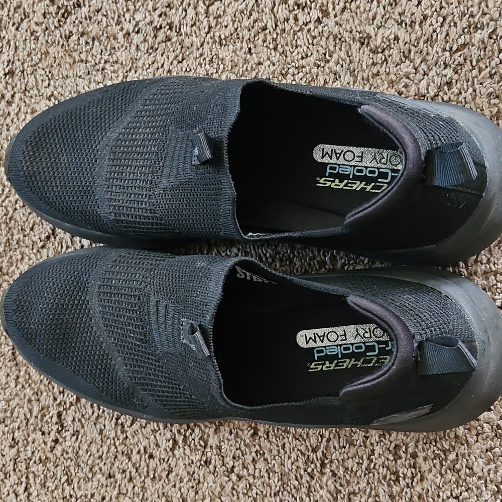 Skechers Men's Black Slip-On Sneakers Stretch Fit - Picture 5 of 7
